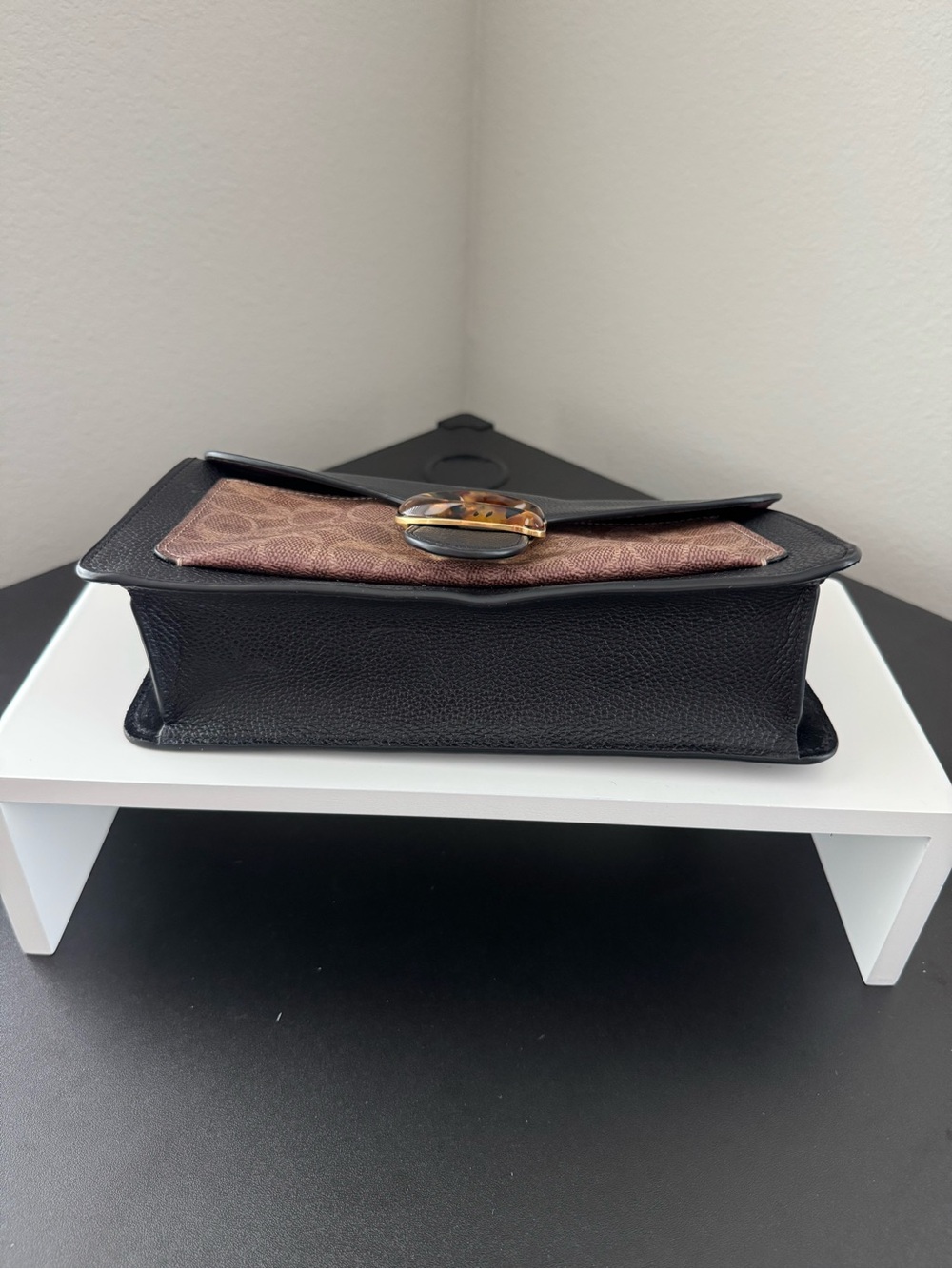 Coach Black & Brown Leather Bag With Gold Hardware & Matching Wallet - Picture 4 of 9
